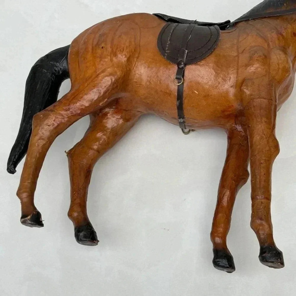 Vintage Collection Leather Statue Horse With Saddle Brown Size 13"H - Picture 7 of 10